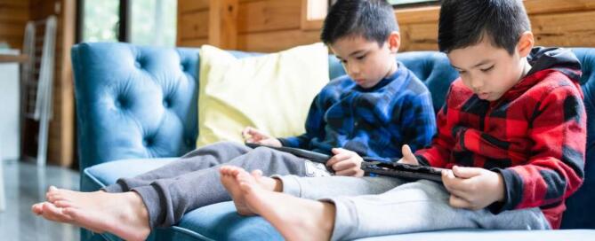 Parenting And Screen Time: Finding A Balance For Healthy Development
