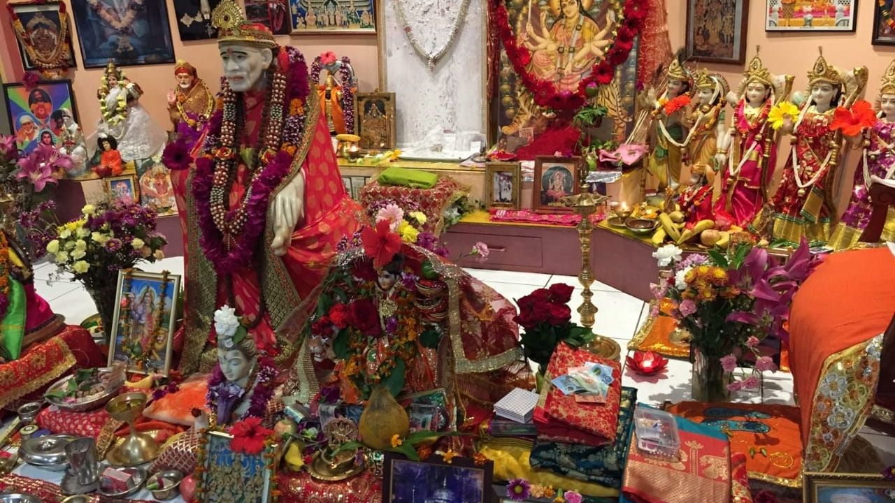 Oh My God How People Change Their Deity Frequently