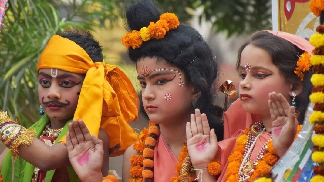 Simple, Spiritual and Deep Meaning of Ramayana in Hindi Simple, Spiritual and Deep Meaning of Ramayana in Hindi